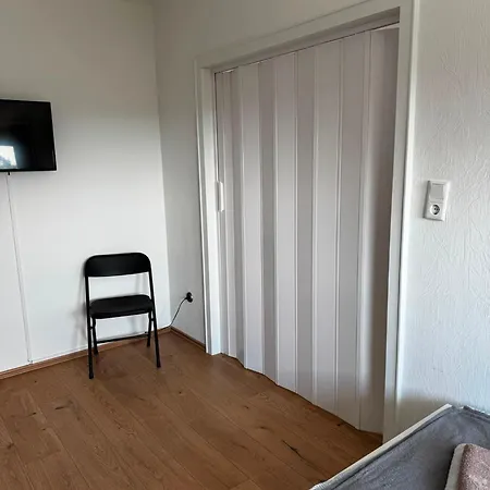 Vaz Schuermann Fuer Monteure, Kueche, Wlan, Parkplatz, Autobahnnah Apartmán