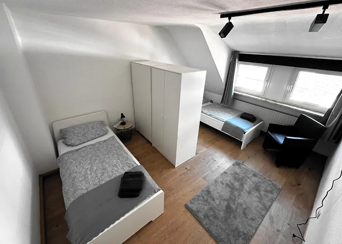 Appartement Vaz Schuermann Fuer Monteure, Kueche, Wlan, Parkplatz, Autobahnnah