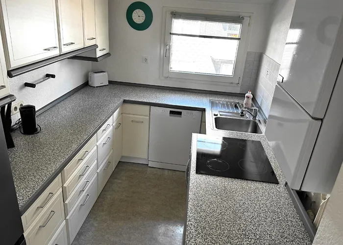 Appartement Vaz Schuermann Fuer Monteure, Kueche, Wlan, Parkplatz, Autobahnnah Remscheid