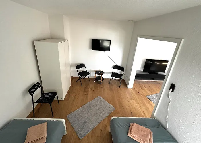 Appartement Vaz Schuermann Fuer Monteure, Kueche, Wlan, Parkplatz, Autobahnnah