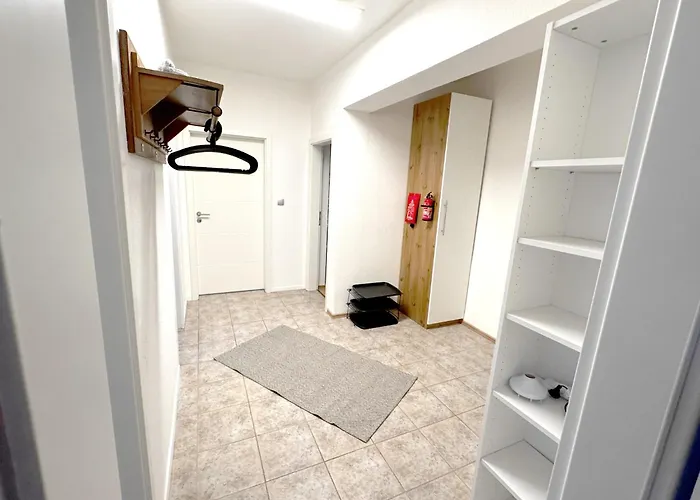 Appartement Vaz Schuermann Fuer Monteure, Kueche, Wlan, Parkplatz, Autobahnnah *