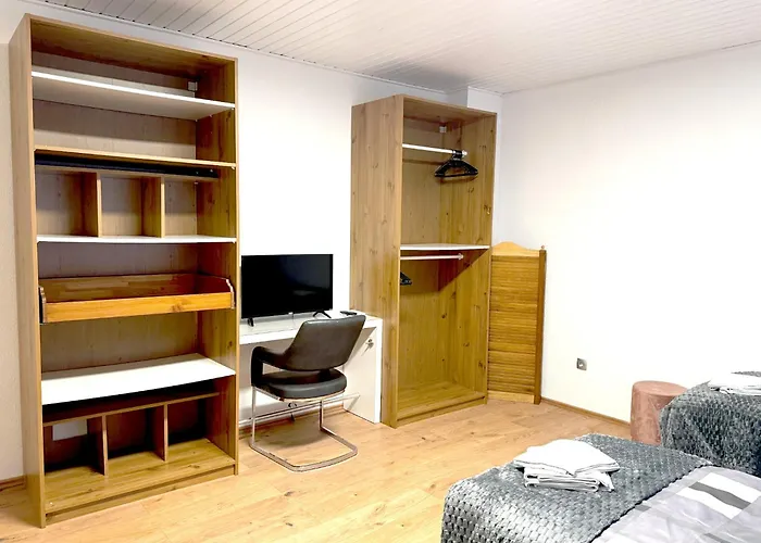 Vaz Schuermann Fuer Monteure, Kueche, Wlan, Parkplatz, Autobahnnah Appartement *